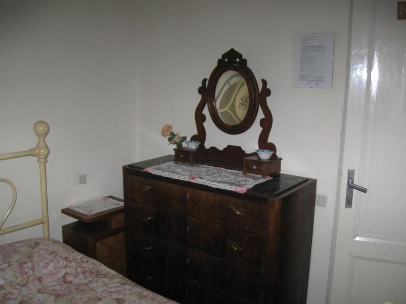 Albergo Ristorante Guidi Pistoia Ruang foto
