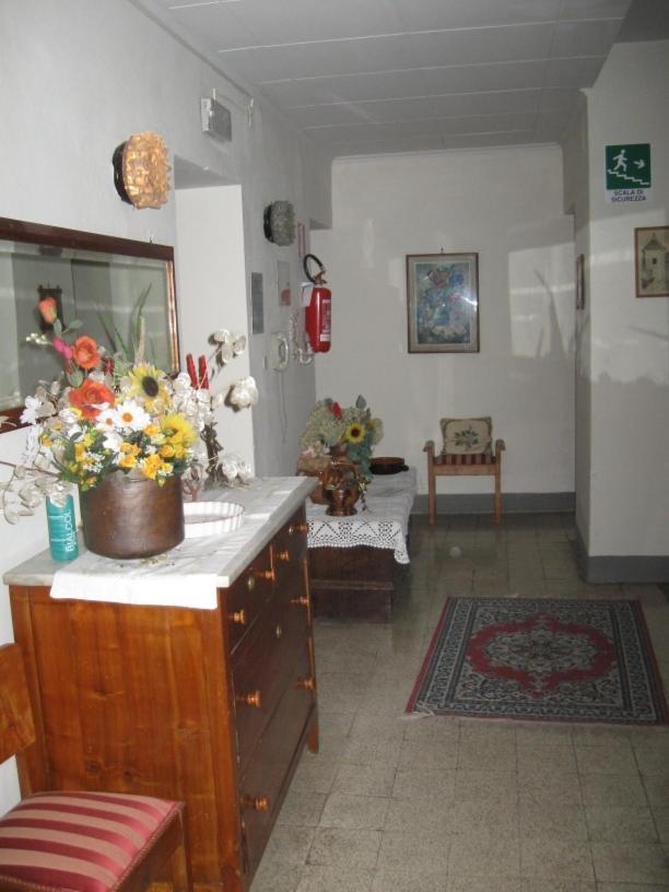 Albergo Ristorante Guidi Pistoia Bagian luar foto