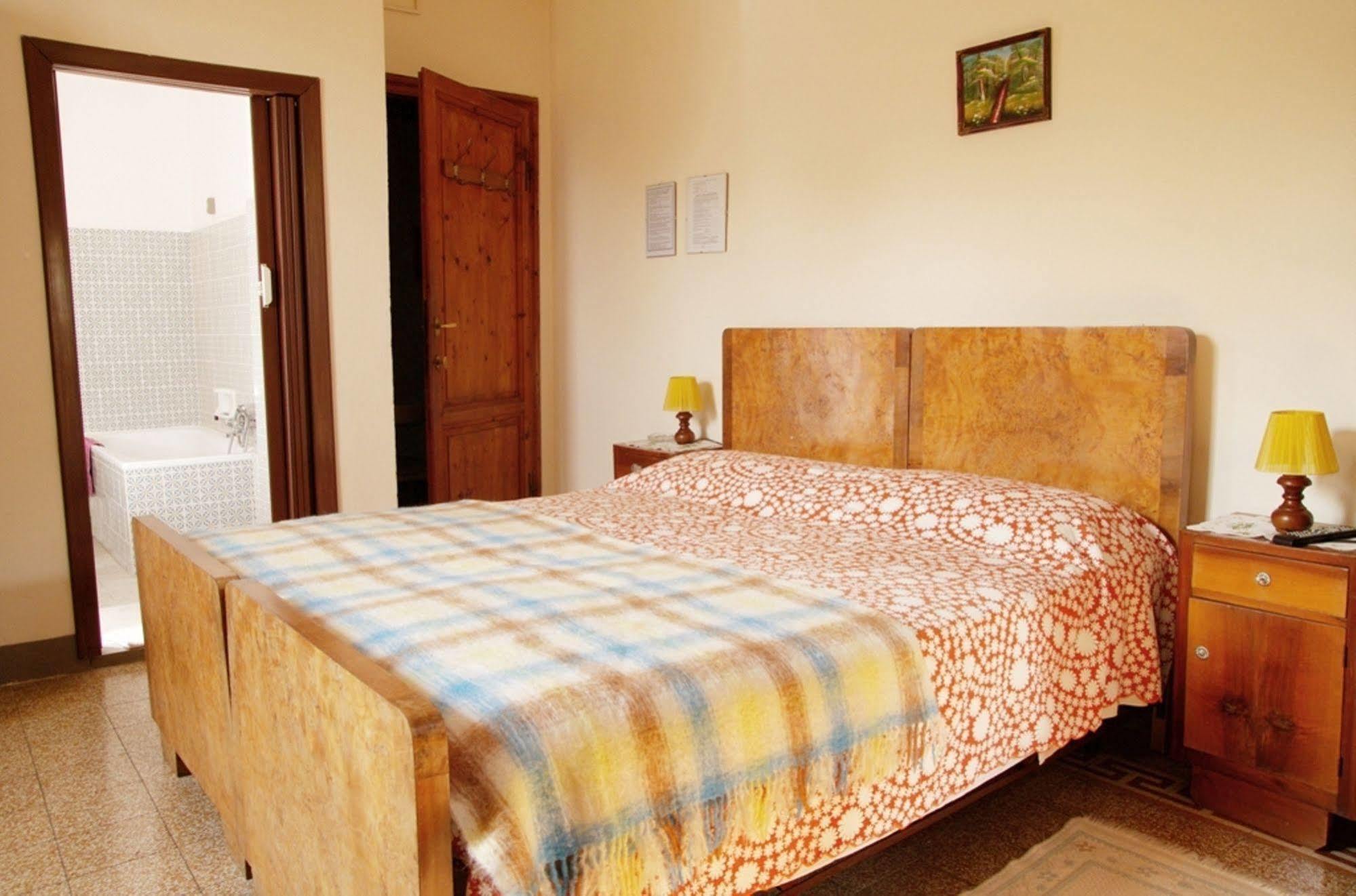 Albergo Ristorante Guidi Pistoia Bagian luar foto